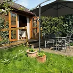 Tiny House Mit Garten In See-naehe