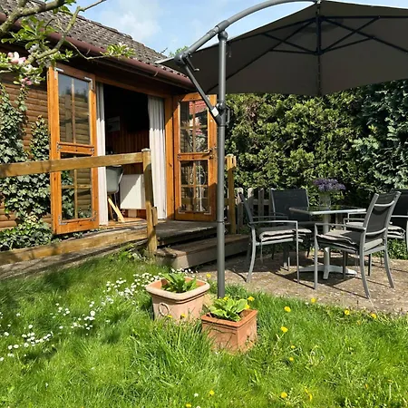 Tiny House Mit Garten In See-naehe